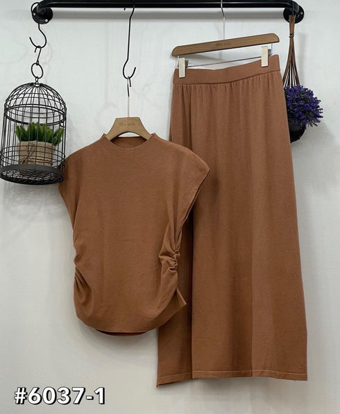 Knitted Round Neck Sleeveless Tops With Skirts